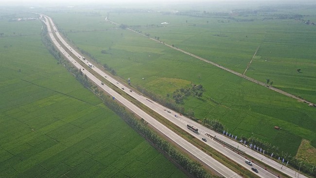 Jadi Lokasi Tewasnya 12 Orang, Ini Fakta-fakta Tol Cipali