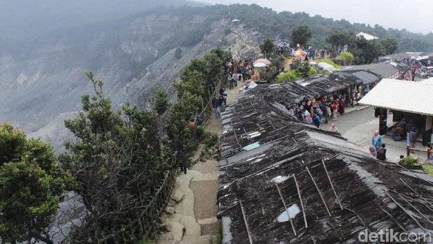 Libur Lebaran, Tangkuban Perahu Dikunjungi Puluhan Ribu Wisatawan