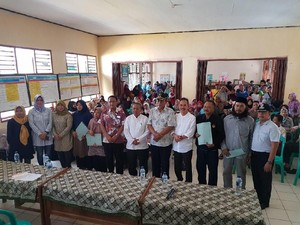 251 Pedagang Pantai Anyer Terdampak Tsunami Dapat Bantuan Modal
