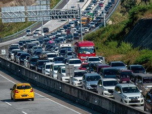 Truk Diminta Tak Lewat Trans Jawa saat Puncak Arus Balik Minggu Malam