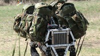 Boston Dynamics membuat dua robot bertema anjing: Spot Classic dan penggantinya yang lebih kecil, SpotMini. Foto: Dok. Boston Dynamics