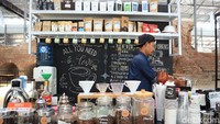 Tersedia juga kedai kopi yang menggunakan biji kopi. Tak kalah dengan di di Jakarta loh (Randy/detikcom)