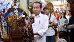 Melihat Akrabnya Jokowi dan Jan Ethes Beli Batik di Pasar Beringharjo