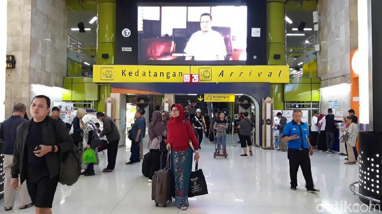 Hingga H+4 Lebaran, 78 Ribu Pemudik Kembali ke Jakarta via Stasiun Gambir Hingga H+4 Lebaran, 78 Ribu Pemudik Kembali ke Jakarta via Stasiun Gambir