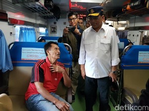 Menhub: Penumpang Kereta Api Tahun Ini Naik 10% Jadi 3,6 Juta