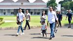Melihat Akrabnya Jokowi dan Jan Ethes Beli Batik di Pasar Beringharjo