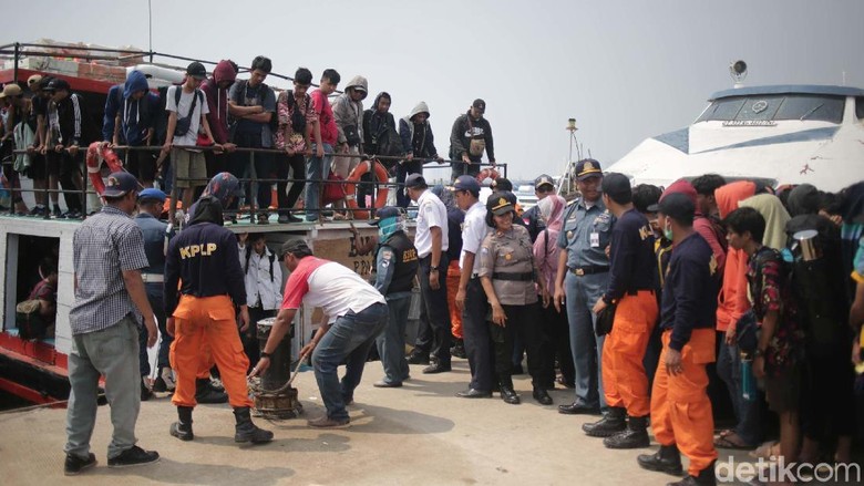 Dishub DKI Gandeng Pelni Awasi Operator Ilegal di Kepulauan Seribu Dishub DKI Gandeng Pelni Awasi Operator Ilegal di Kepulauan Seribu