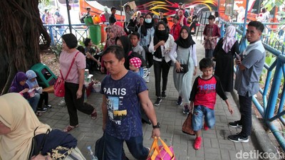 Terminal Kampung Rambutan Ramai Pemudik yang Kembali ke Jakarta