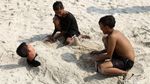 Warga Ramai-ramai Kunjungi Ancol di Hari Terakhir Libur Lebaran