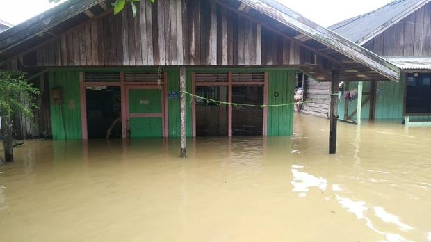 Banjir Usai Lebaran Landa Sulawesi dan Kalimantan