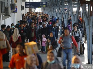 Pelanggan XL Doyan WhatsApp-an Saat Lebaran 2019