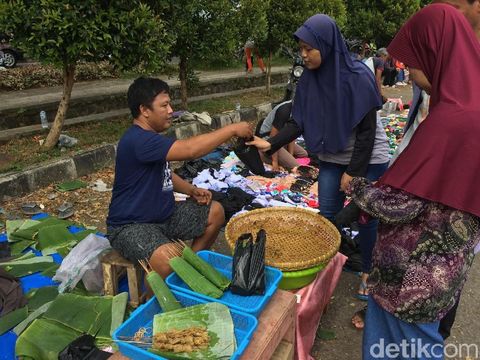 Gurih Mantap! Colok Gembrung, Kudapan Unik Khas Ciamis yang Bikin Nagih