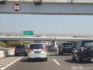 Sistem One Way Tol Trans Jawa, Pejagan-Palimanan Padat Merayap