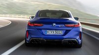 Di belakang, BMW M8 menyajikan tampilan empat buah pipa knalpot ala BMW M. Sementara spoiler turut menjadi penghias. Foto: Dok. BMW