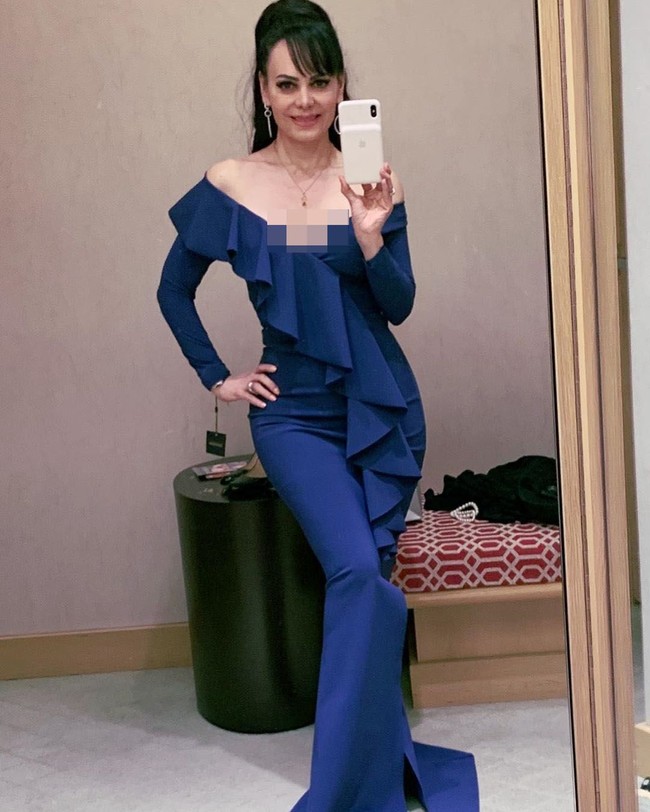 Model Maribel Guardia mencuri perhatian setelah berpose seksi tanpa busana untuk pemotretan di hari ulang tahunnya yang ke-60. Foto: Instagram