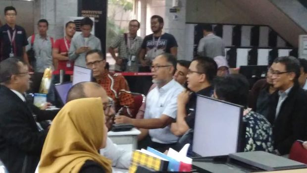 Tim hukum Prabowo-Sandiaga