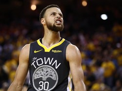 Masih dari NBA, Stephen Curry menduduki posisi sembilan. Sepanjang 2019 dia mendapatkan 71,7 juta euro (Rp 1,113 triliun). (Ezra Shaw/Getty Images)