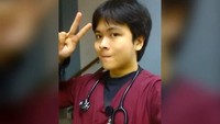 Lee (31) yang seorang warga Malaysia ini kuliah kedokteran dan bekerja di Melbourne, Australia sejak lama. Namanya mencuat karena komentar-komentarnya di forum Singapura, HardwareZone, yang ofensif, bernada seksis dan rasis. Foto: Facebook/Christopher Lee via Channel News Asia
