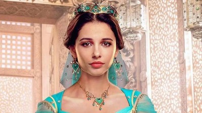 Foto: Cantiknya Naomi Scott Pakai Kostum Putri Jasmine di Film Aladdin