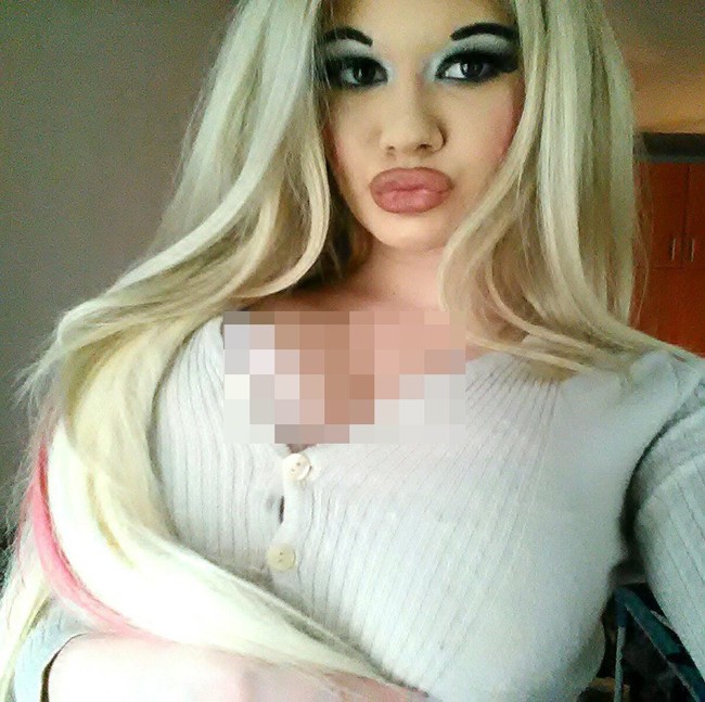 Monster!, kritik netizen. Aku ingin muntah melihatmu, tambah lainnya. Foto: Instagram