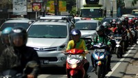 Arus balik ini didominasi sejumlah sepeda motor dari arah Jawa Tengah menuju Jakarta. ANTARA FOTO/Oky Lukmansyah.