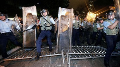 Bentrokan Meletus Usai Demo Besar di Hong Kong