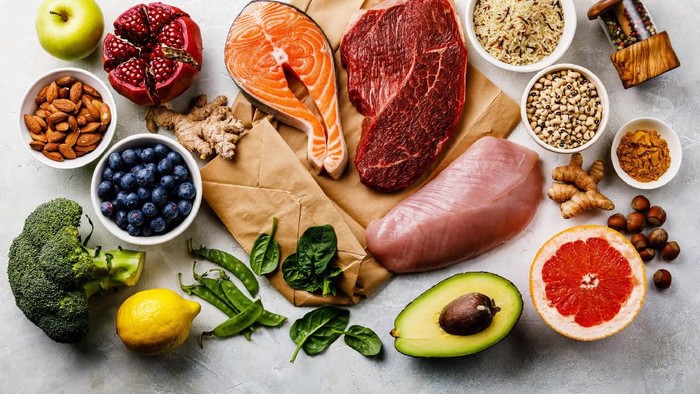 Pola Diet Sehat Balanced diet Organic Healthy food Clean eating selection Including Certain Protein Prevents Cancer: fish, meat, fruit, vegetable, cereal, leaf vegetable