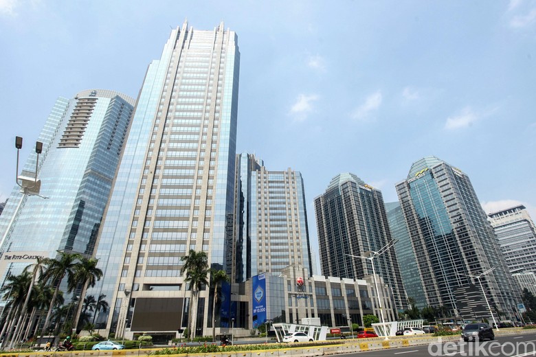 Nama Bandara, Hotel, hingga Perumahan Wajib Pakai Bahasa Indonesia Nama Bandara, Hotel, hingga Perumahan Wajib Pakai Bahasa Indonesia