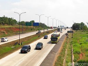 Kondisi Terkini di Tol Cikampek, Lalin Ramai Lancar