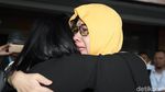 Divonis 8 Tahun Penjara, Karen Agustiawan Menangis