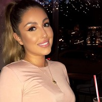 Performa John Stones yang menurun dalam laga Inggris melawan Belanda lalu jadi perbincangan. Sejumlah media pun memberitakan jika pemain Manchester City itu terpengaruh dengan gosip mengenai hubungan asmaranya dengan Olivia Naylor. Foto: Instagram @olivianaylormua