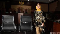 Karen sebelumnya, diyakini jaksa bersalah melawan hukum dalam investasi Pertamina sehingga menyebakan kerugian keuangan negara. Investasi Pertamina di Blok BMG dinilai jaksa melanggar prosedur investasi yang diatur dalam UU Nomor 19 Tahun 2003 tentang BUMN dan ketentuan pedoman investasi lainnya.