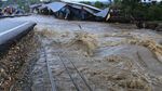 Jalan Trans Sulawesi Terputus Akibat Banjir Bandang