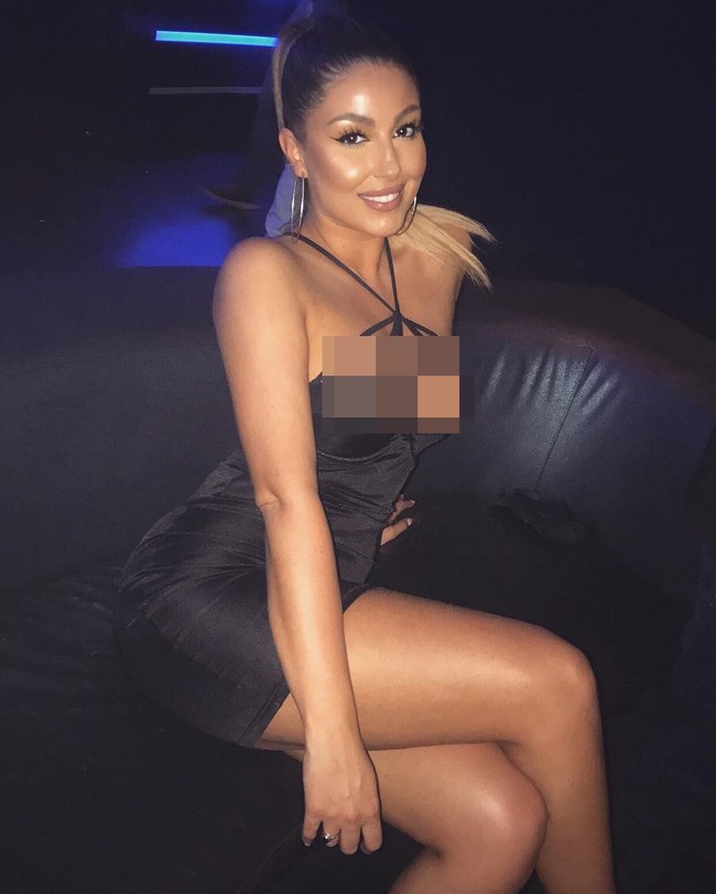 Olivia Naylor sendiri dikatakan sudah punya nama di Manchester setelah berhasil membangun salonnya sendiri. Di akun Instagram-nya, Olivia mengaku sebagai seorang spesial alis, laser tato, dan trainer makeup semi-permanent. Ia pun punya dua klinik kecantikan. Foto: Instagram @olivianaylormua