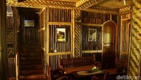 Cottage Gunung Papandayan terletak di Taman Wisata Alam (TWA) Papandayan, Kecamatan Cisurupan. Satu jam perjalanan ditempuh dari kawasan perkotaan Garut ke arah selatan kurang lebih sejauh 30 kilometer (Hakim Ghani/detikcom)