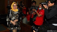 Hari ini, Senin (10/6/2019), Karen akan menjalani sidang putusan dalam perkara korupsi investasi di Blok Basker Manta Gummy (BMG), Australia, yang menyeret namanya.