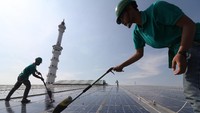 Kondisi geografis Indonesia yang berada di garis khatulistiwa membuat negara ini beriklim tropis dengan sinar matahari yang selalu tersedia sepanjang tahun. Hal itu membangkitkan gagasan untuk membangun sebuah Pembangkit Listrik Tenaga Surya (PLTS) di Pondok Pesantren Lembaga Dakwah Islam Indonesia (LDII) Wali Barokah di Kediri, Jawa Timur.