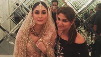 Foto sang pemilik akun bersama Kareena Kapoor. Dok. Instagram/poonamdamania