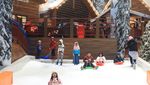 Foto: Keseruan Trans Snow World Bekasi Saat Libur Sekolah