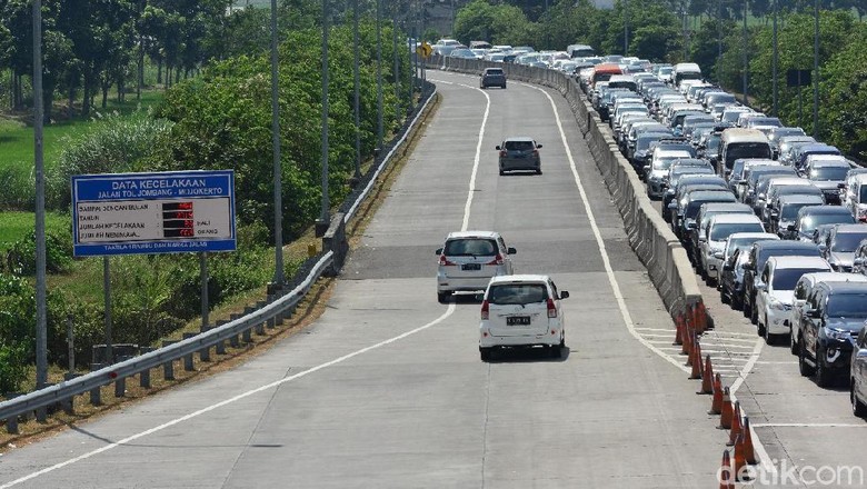 tol Foto: Enggran Eko Budianto tol Foto: Enggran Eko Budianto