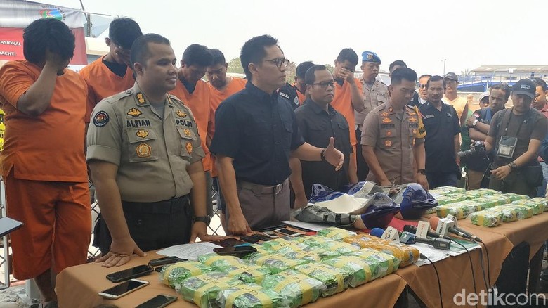 Polisi Gagalkan Penyelundupan Sabu dengan Yacht dari Malaysia Polisi Gagalkan Penyelundupan Sabu dengan Yacht dari Malaysia