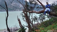 Menurutnya pada tahun ini ada sekitar 35 ribu wisatawan yang berlibur ke tempat wisata yang berada di selatan Kota Bandung ini. 