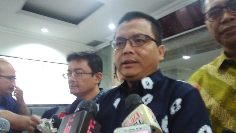 Denny Indrayana Cerita soal Ahli Tim Jokowi yang Nilai Ahok Layak Dibui Denny Indrayana Cerita soal Ahli Tim Jokowi yang Nilai Ahok Layak Dibui
