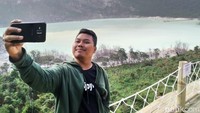 Dedi mengatakan, meski libur lebaran lebih pendek dibanding tahun lalu namun wisatawan yang datang ke Kawah Putih justru membludak.