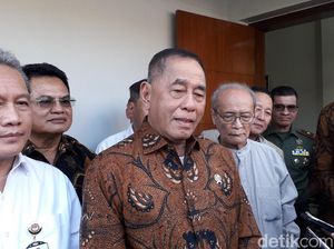 2 Jam, Menhan Ryamizard Bertemu Buya Syafii, Bahas Apa?