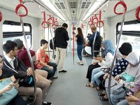 LRT Jakarta Siap Tembus Sampai Soetta, Tapi Biayanya Mahal