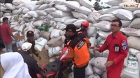 Tak hanya melepas rem cakram depan, Ridwan diketahui juga sudah mengaplikasi pelek jari-jari dan ban dengan profil yang kecil, di dunia otomotif ban jenis ini biasa disebut ban cacing. Foto: Trans7