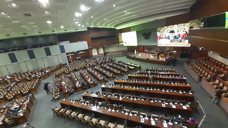 Caleg Muda DPR Terpilih Dituntut Punya Komitmen Antikorupsi Caleg Muda DPR Terpilih Dituntut Punya Komitmen Antikorupsi