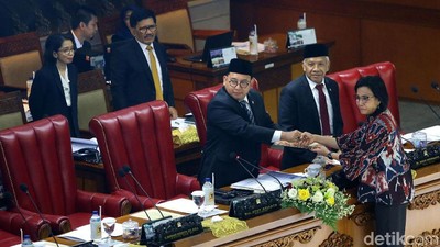 Sri Mulyani Respons APBN 2020 hingga Pamer Rating Utang Naik
