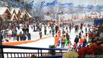 Foto: Keseruan Trans Snow World Bekasi Saat Libur Sekolah